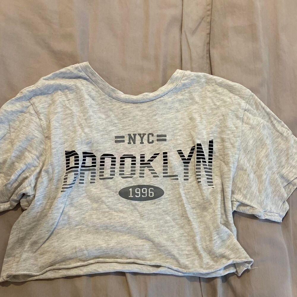 Garage Women's Grey Crop-top - Picture 3 of 4